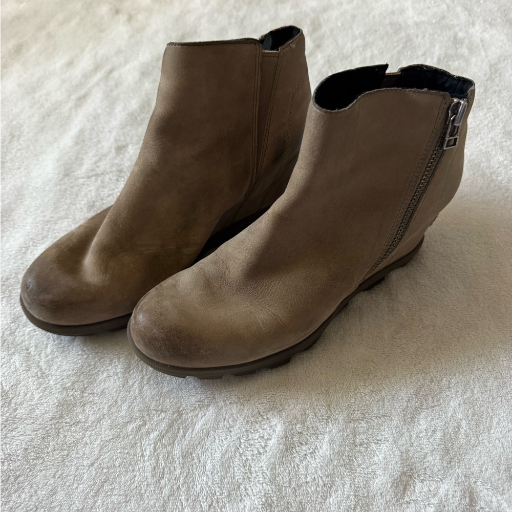 Sorel Tan Ankle Booties